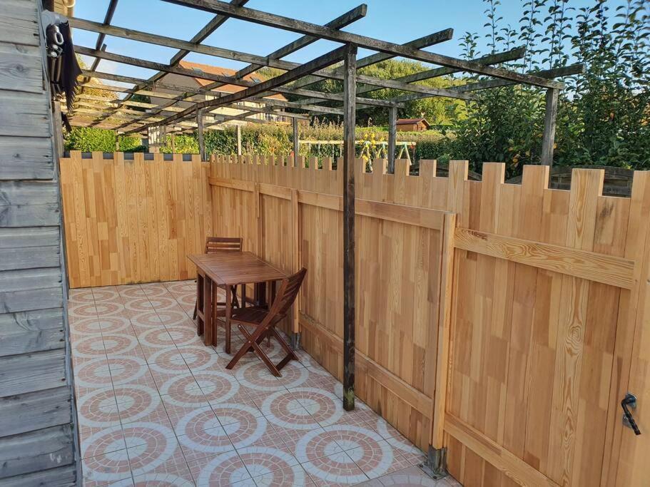 Charmante Maison 1 Chambre Avec Terrasse N'1 エキアン・プラージュ エクステリア 写真